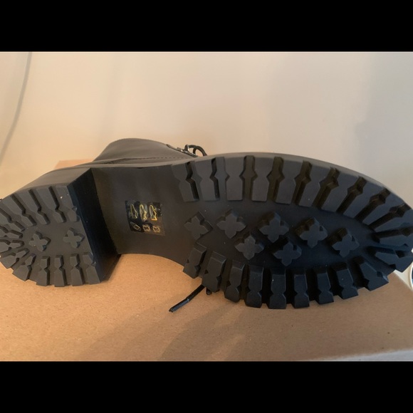 Madewell Heeled Lace-Up Leather Boot - Picture 4 of 6